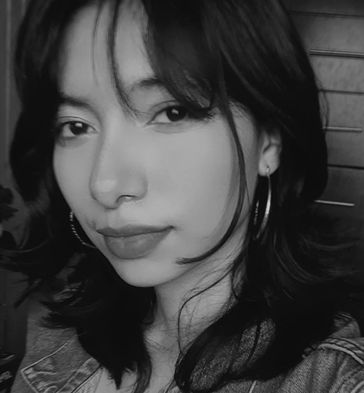 Meghan Flores (NahgeM)